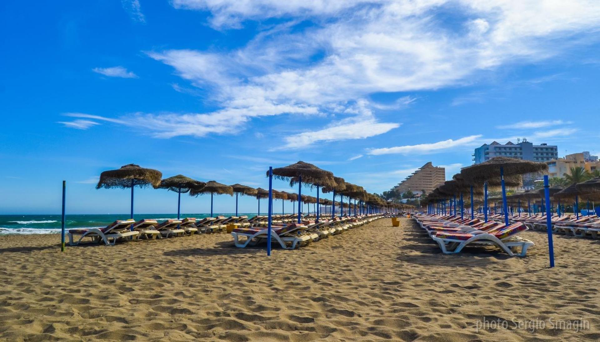 בנאלמדנה 135 Agata Apartamentos. Piscina Y Playa. A Corta Distancia Del Centro. מראה חיצוני תמונה